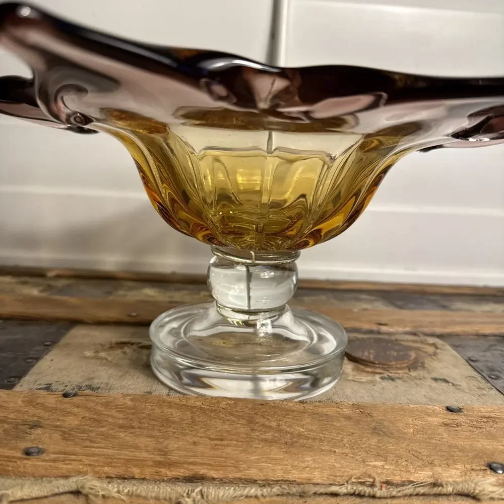 Vintage Mid-Century Murano Bohemian Art Glass Flower Shaped Bowl Pink